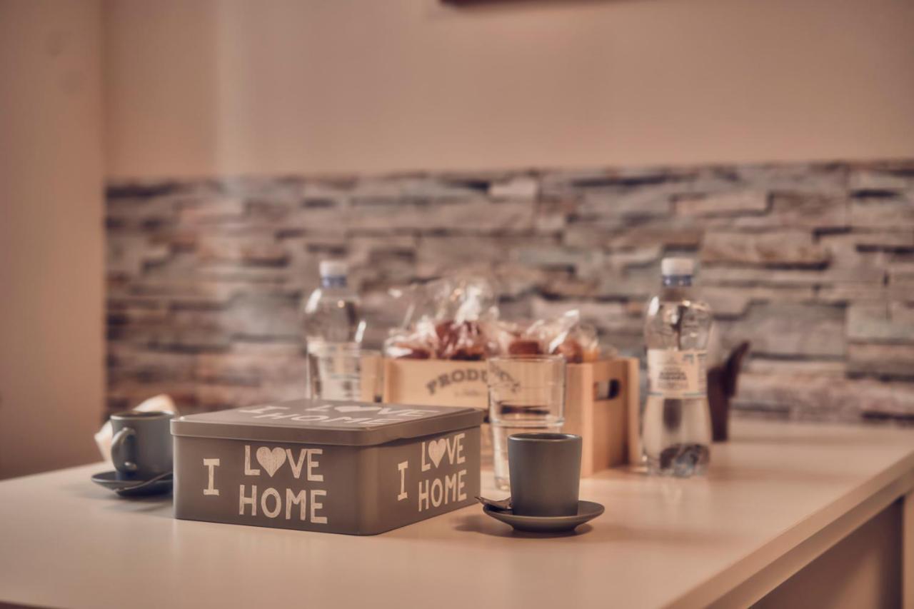 Travelershome Ciampino 170 Station Street Ngoại thất bức ảnh